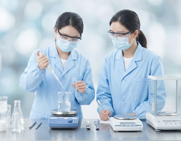 ODM skincare formula development and product sample review