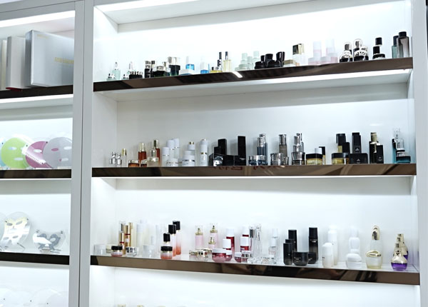 Private label skincare packaging and finished product options at ZD Skincare Solutions
