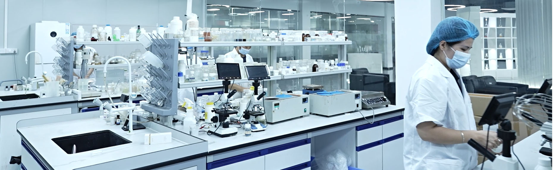 ZD Skincare Solutions formulation laboratory and product development environment